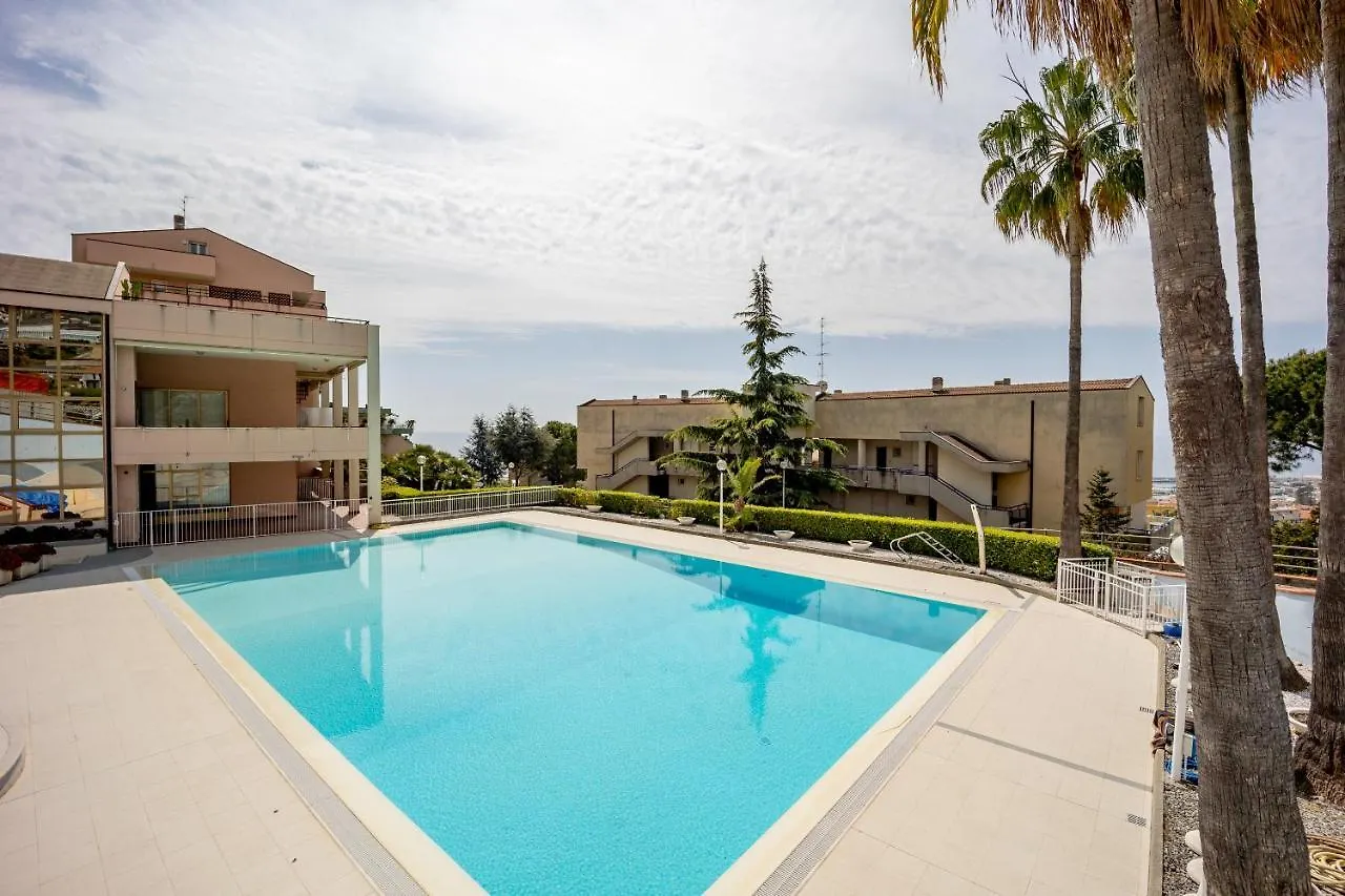 Amazing Apt With Sea View - Pool & Tennis Court Sanremo Apartment